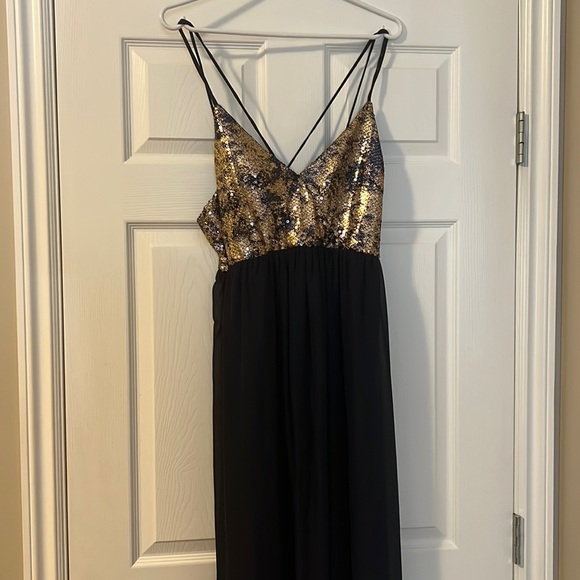 Long chiffon sequin dress - Picture 1 of 3